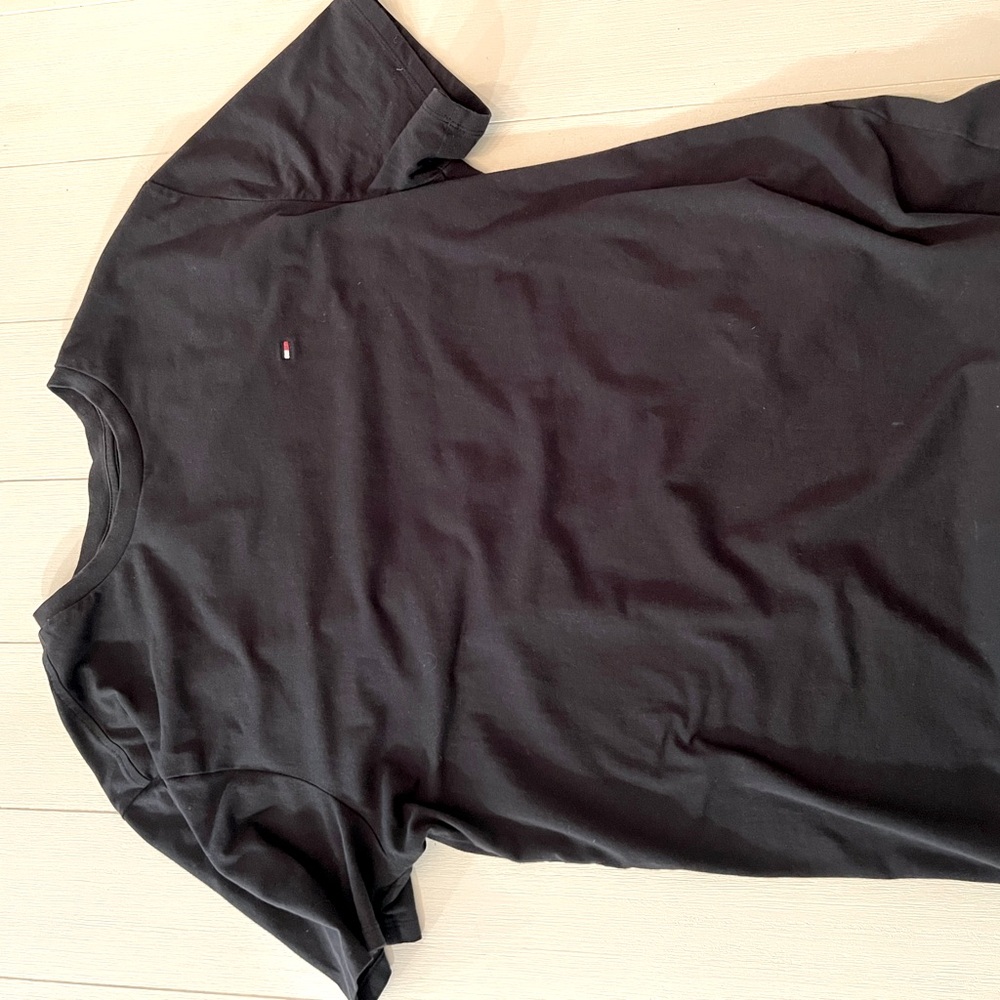 Large Tommy Hilfiger T Shirt